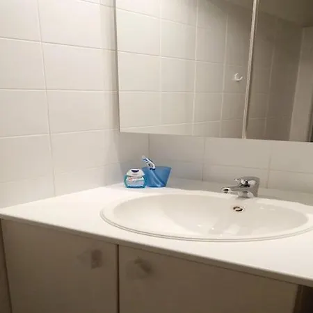 Apartment In Nieuwpoort Near The Beach, Cleaning Included 尼乌波特